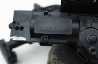 CHRYSLER Voyager 5 generation (2007-2020) Электрический (фортки) мотор открывания 33353888