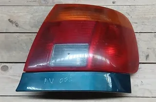 AUDI A4 B5/8D (1994-2001) Права задня фара 142095 35107254