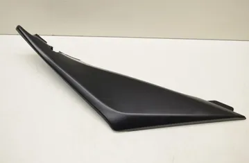 SUZUKI GSX-R Обтекатель крышки топливного бака 47111-41G0 33377197