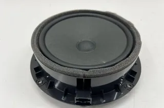 AUDI Гучномовець передньої правої двері 4K0035415 35103464