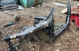 AUDI Четверть передняя левая 35110410