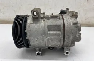 OPEL Crossland X 1 generation (2017-2023) Hасос кондиционера 9834779880 33492047