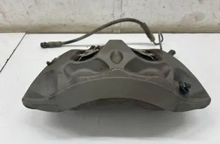 AUDI Передній правий гальмівний супорт 35109404