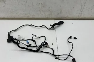 AUDI Дверные кабели задние левые 4KE971687D 35109767