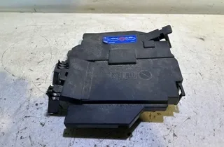 VOLVO XC40 1 generation (2017-2024) Кришка блоку запобіжників 32265899 35036278