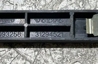 VOLVO V60 1 generation (2010-2020) Кріплення кронштейна лівої фари 31294521,93258 35043292