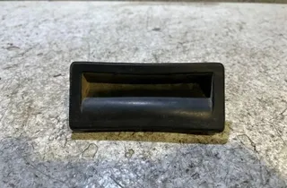 AUDI A4 B8/8K (2011-2016) Ручка дверей багажника 8255694,5N0827566AB,5N0827566,5N0827566AG,BN366,5N0827566AD,5N0827566AL,5N0827566AQ,5N0827566AE,5N0827566D,5N0827566A,5N0827566AA 35036095