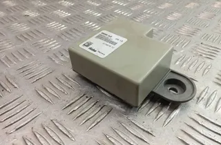 BMW 5 Series F10/F11 (2009-2017) Антенний підсилювач із кришкою багажника 6935024 33488962