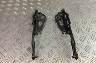 BMW 3 Series E90/E91/E92/E93 (2004-2013) Правий шарнір кришки багажника 7060628 33489138