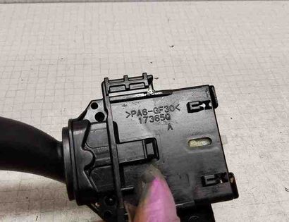 TOYOTA Avensis 2 generation (2002-2009) Поверніть ручку перемикача 173650 32564352